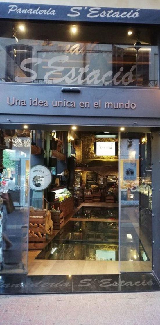Place Panaderia S'Estació