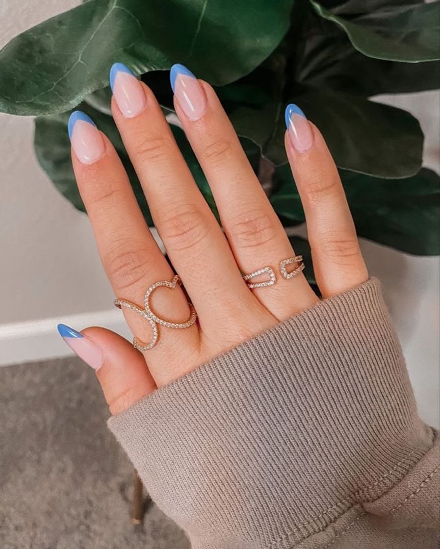 Social Blue nails 