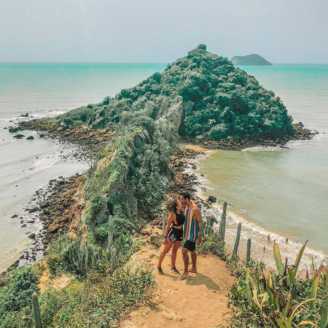 Place 📍Ponta do Pai Vitório ✅💚