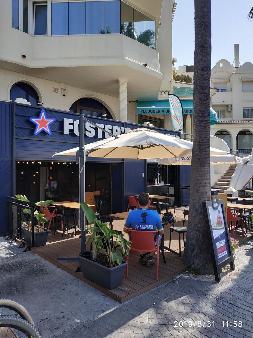 Restaurantes Foster's Hollywood