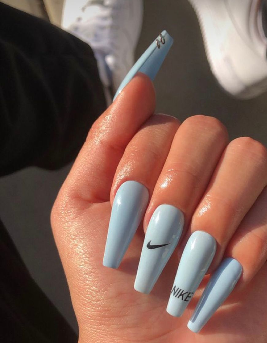 Social Nails