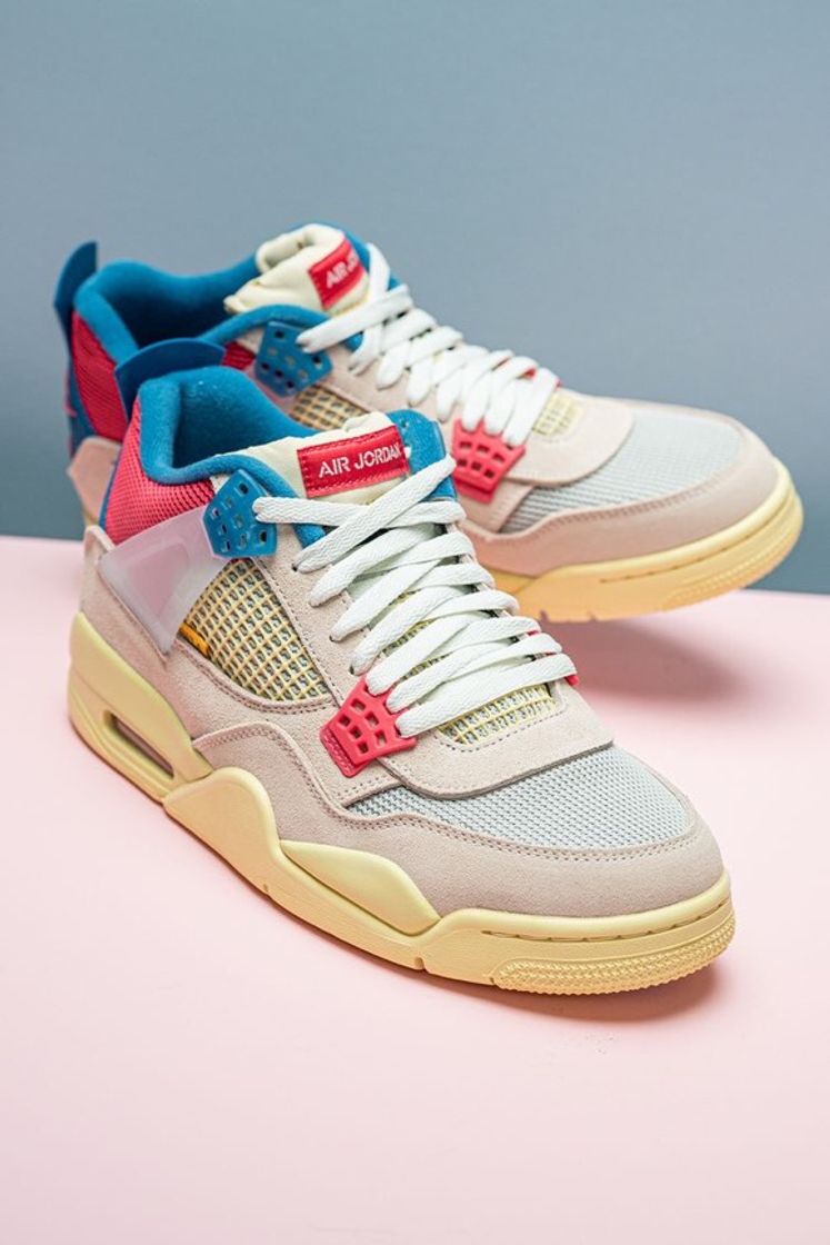 Social Jordan 4 Retro
Union Guava Ice