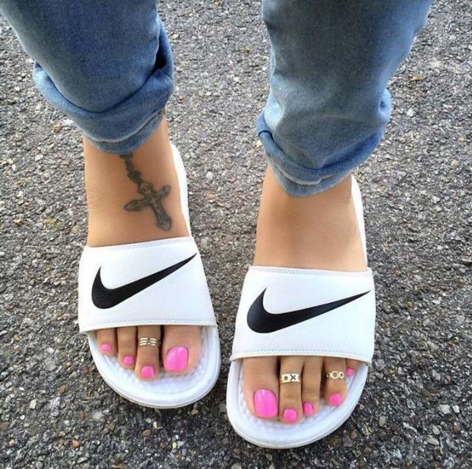 Moda Nike White 