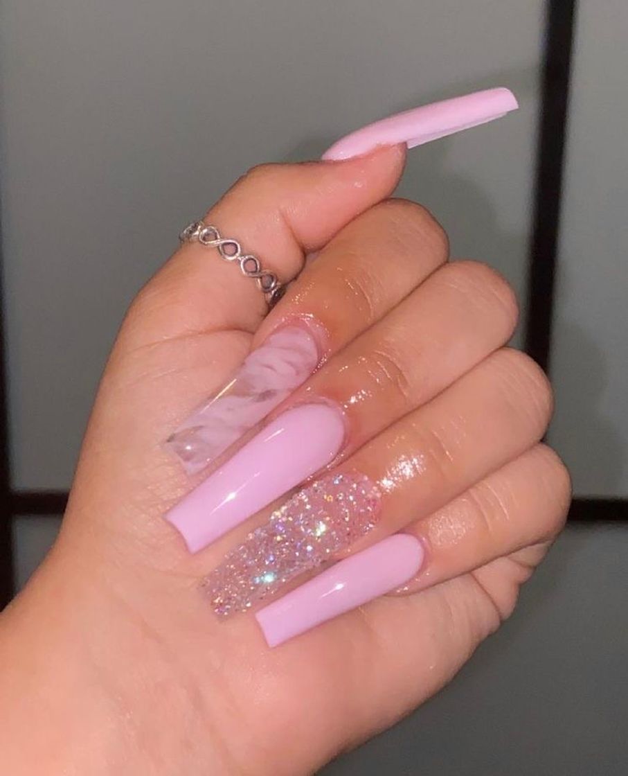 Social nails