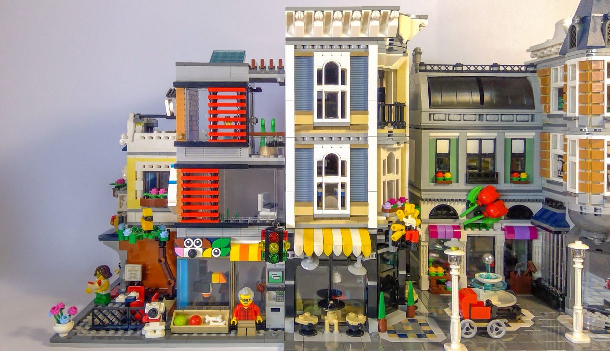 Serie LEGO Creator Townhouse Pet Shop MOC alternative build 31097 