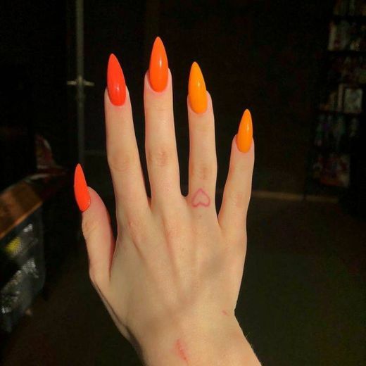 Orange nails 