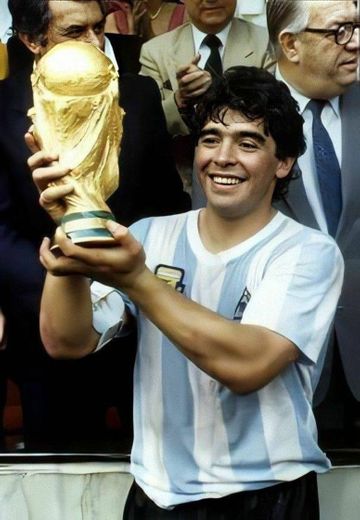 A lenda Diego Maradona!
