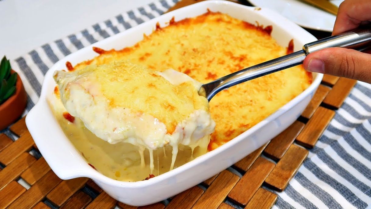 Fashion Frango gratinado ao molho branco muito cremoso 