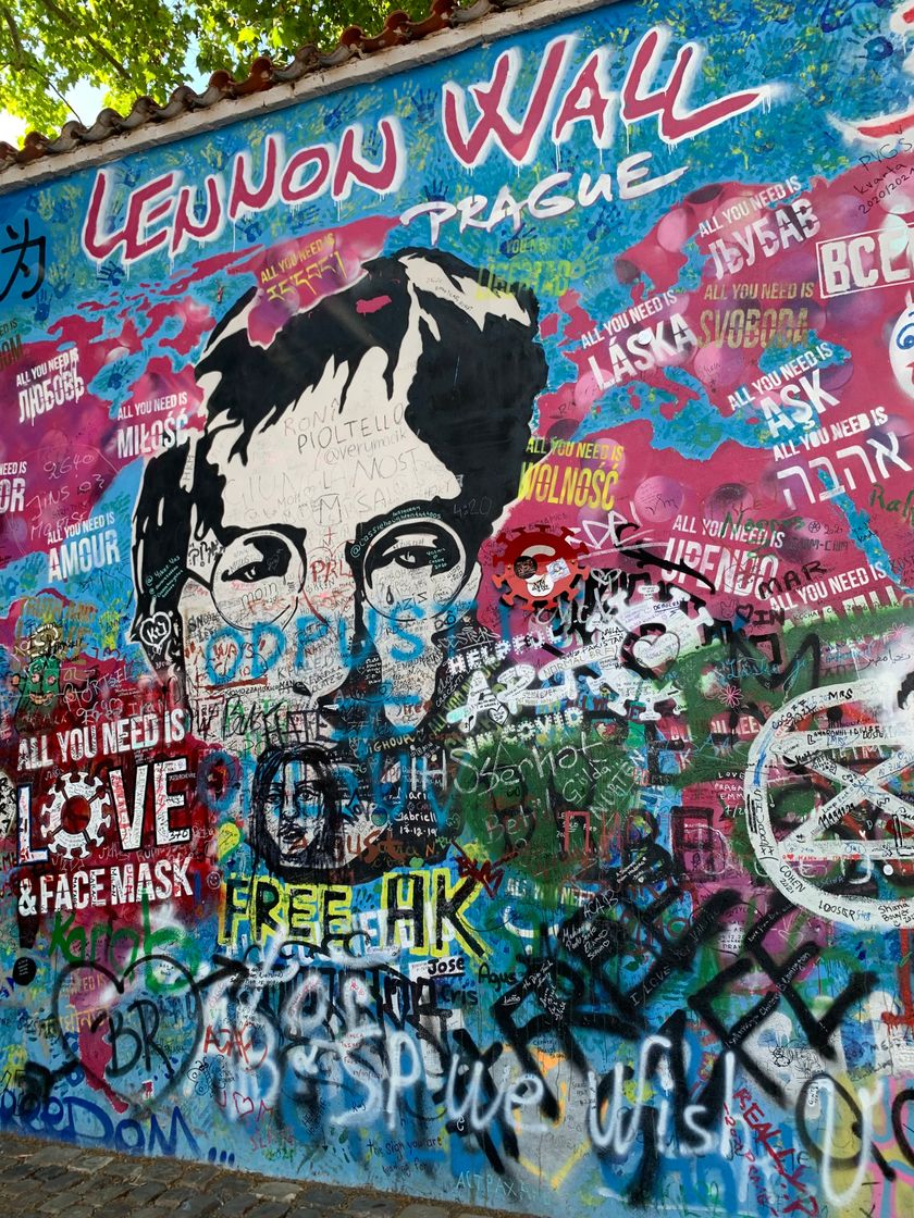 Place John Lennon Wall