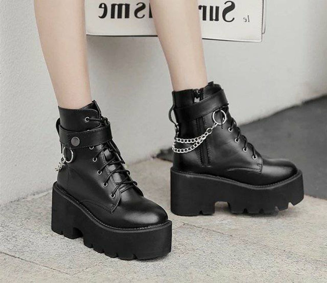 Moda BOTA GOTHIC CORRENTE

