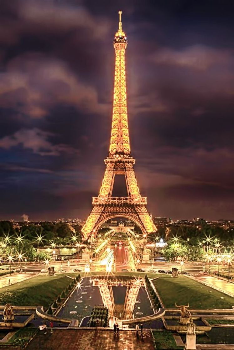 Places Eiffel Tower