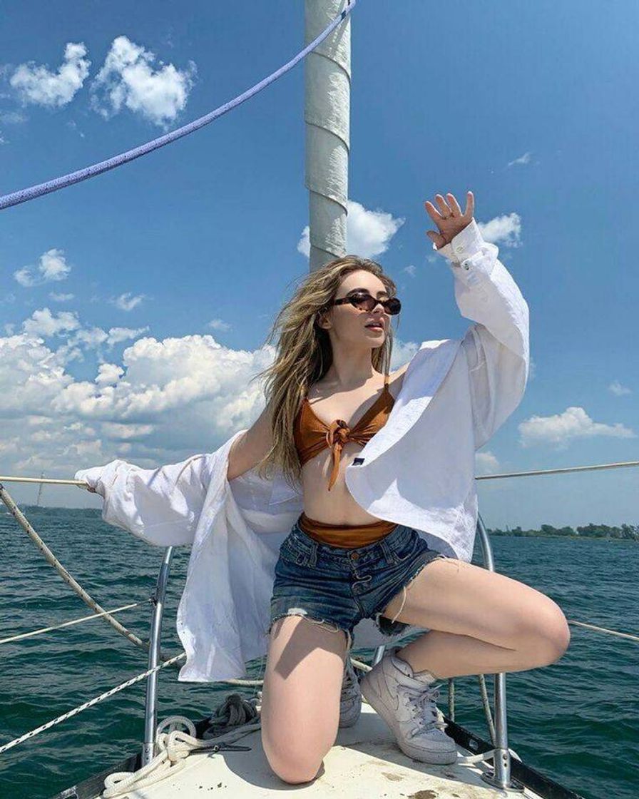 Music Sabrina Carpenter beach