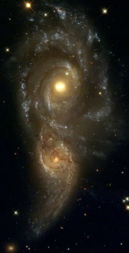 Galáxias espirais em colisão 