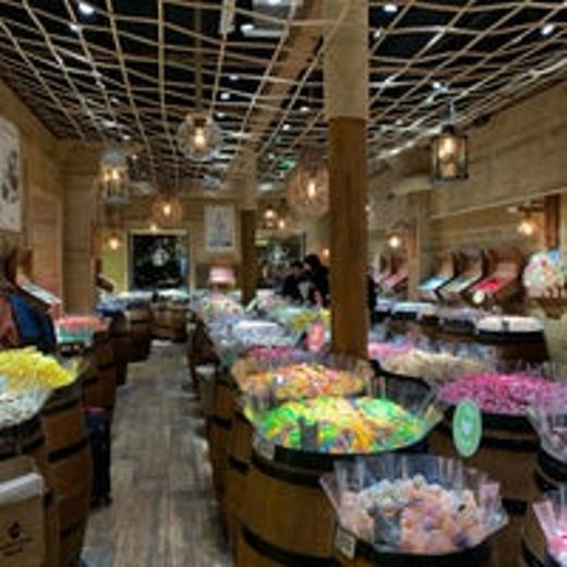 Captain Jonny's candy shop