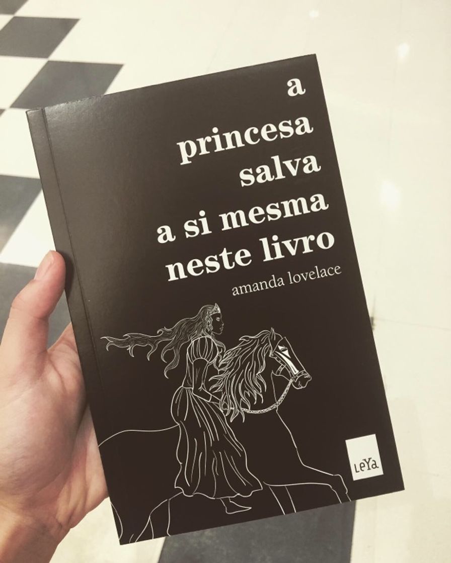 Books Livro - a princesa salva a si mesma neste livro