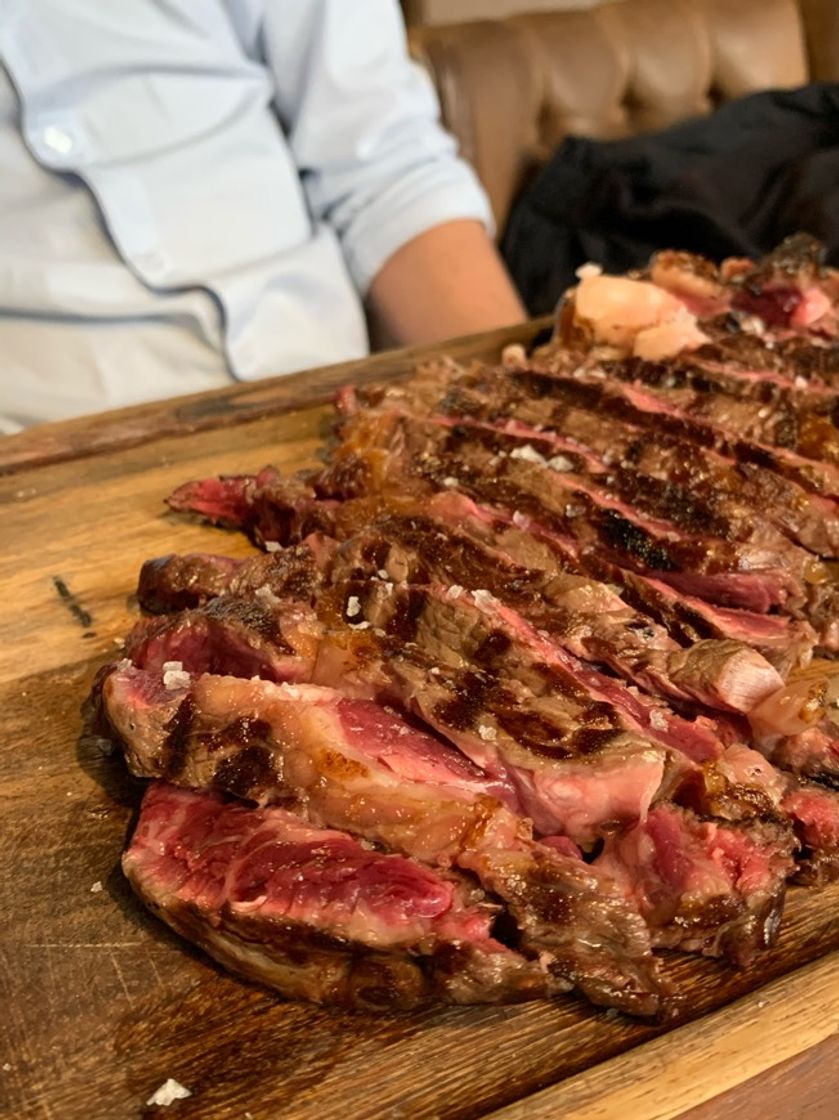 Restaurantes Carnivoro Wine & Grill