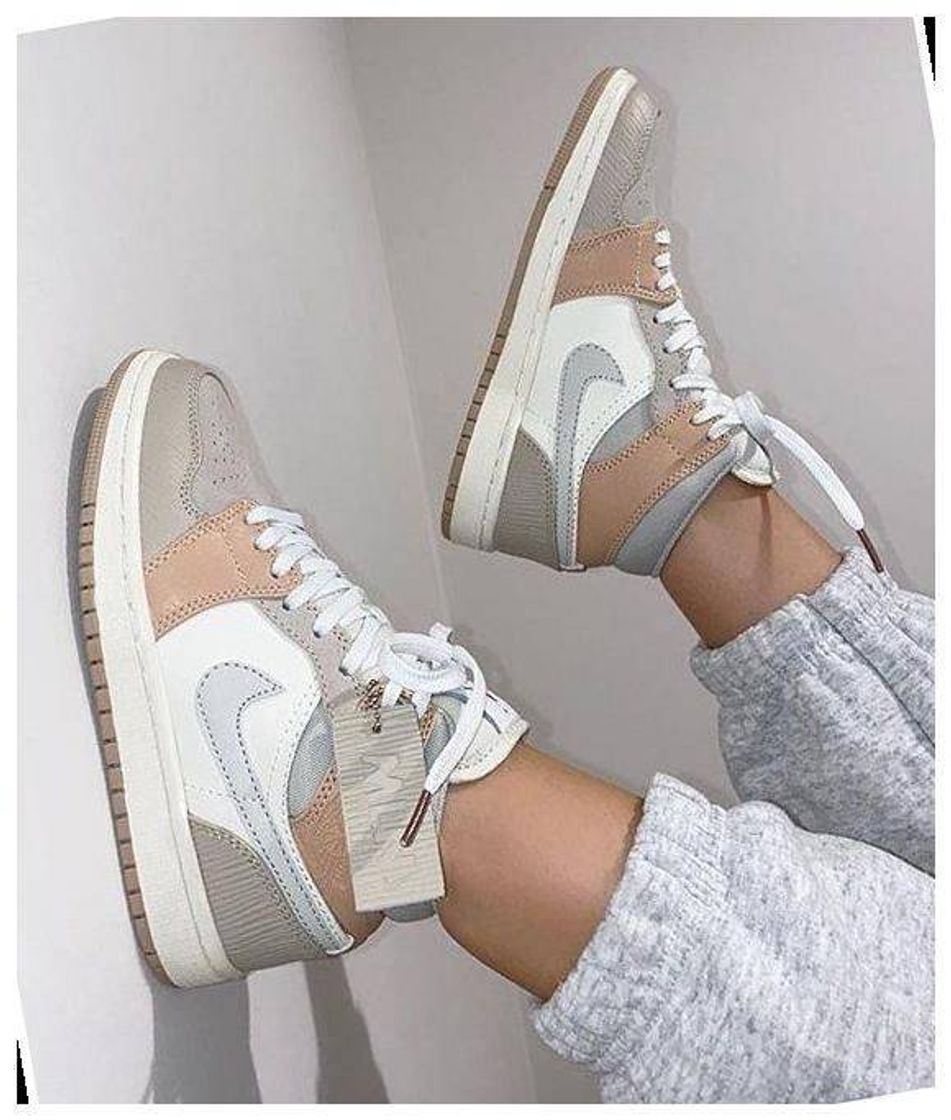 Fashion Nike Marrom