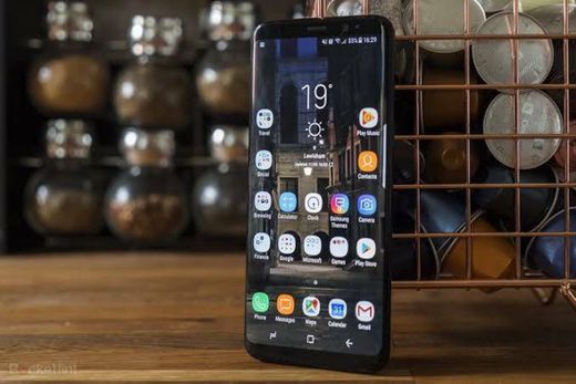 Samsung Galaxy S8,  Smartphone libre Android (5.8", 4 GB RAM, 4G, 12 MP), [Versión española: incluye Samsung Pay, actualizaciones de software y de Bixby, compatibilidad de redes]