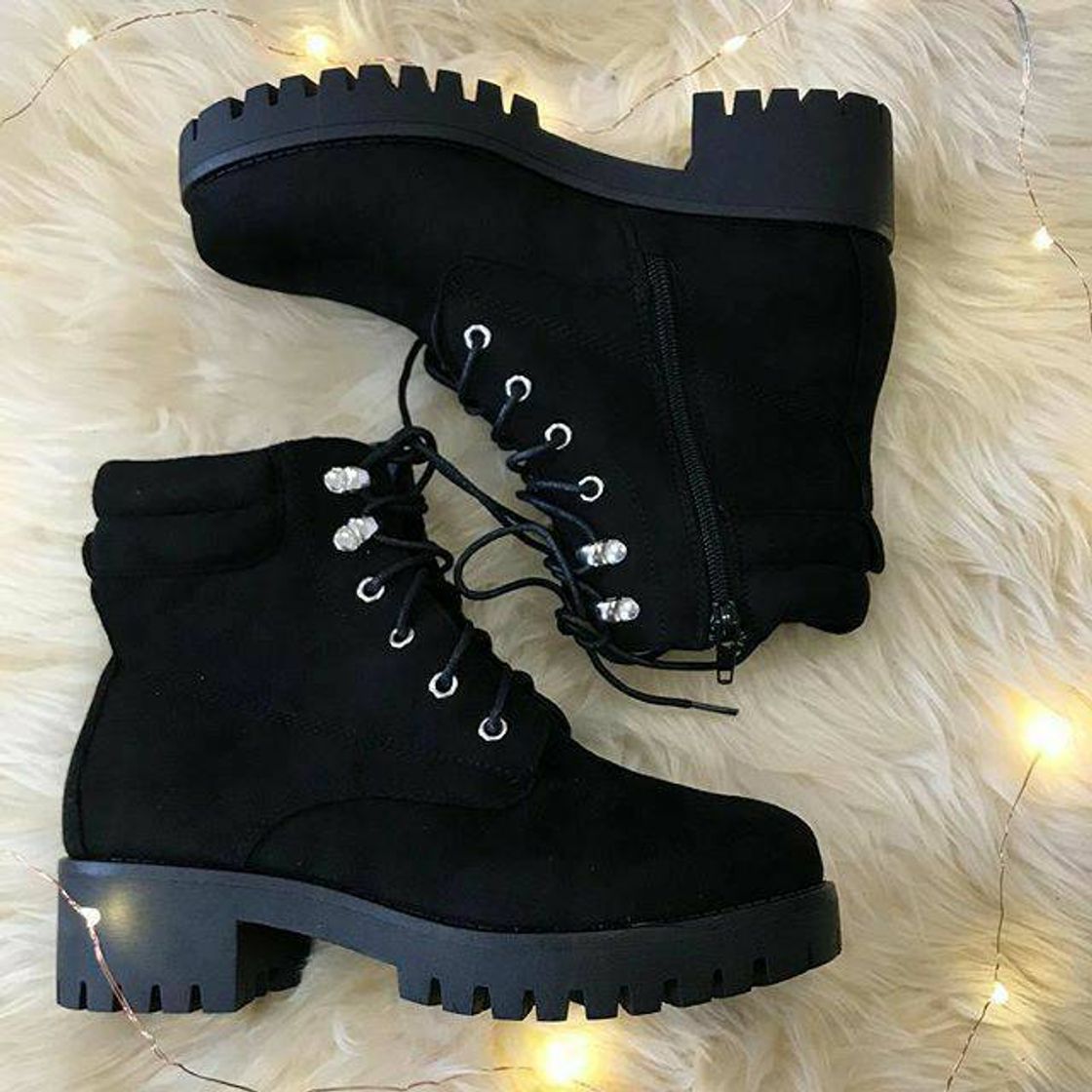 Fashion Essa bota quem tem ou quer ter uma?