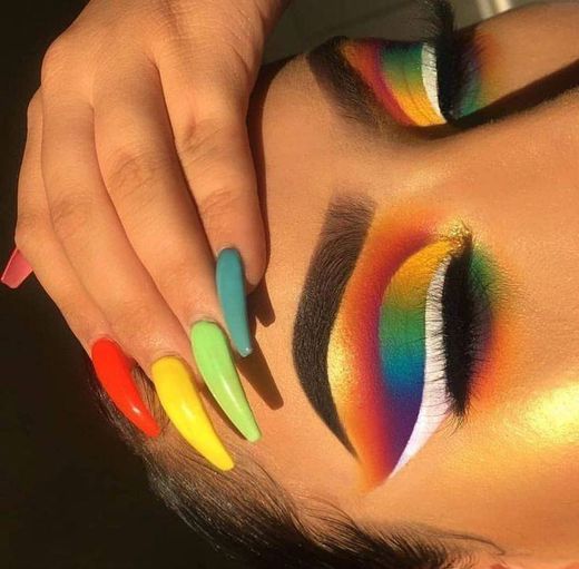 Make colorida/ Unhas coloridas/ MAKEUP unha arco-íris.