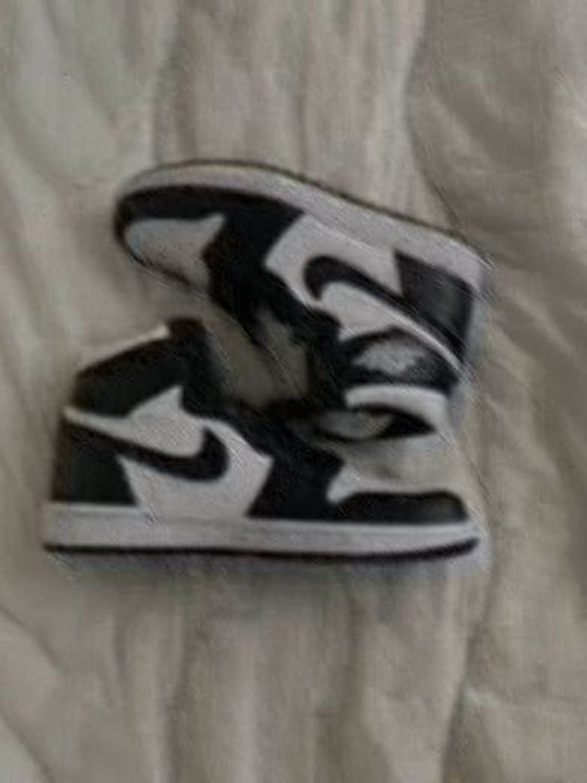 Social NIKE Air Jordan 1 Mid