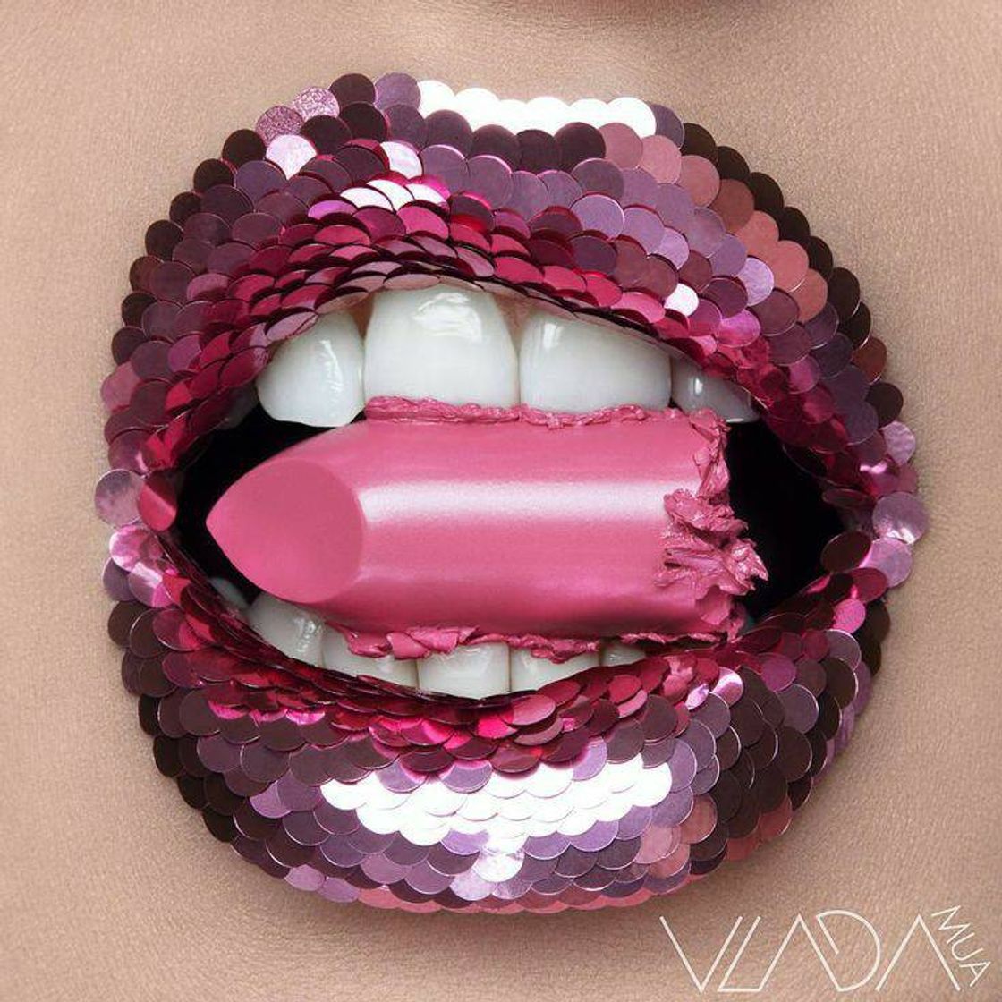 Fashion Arte labial da Vlada Haggerty💜