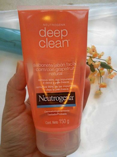 Neutrogena Deep Clean Grapefruit