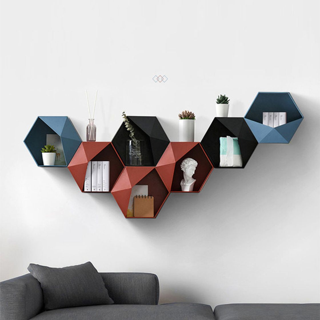 Fashion Wall-mounted geometric shelf