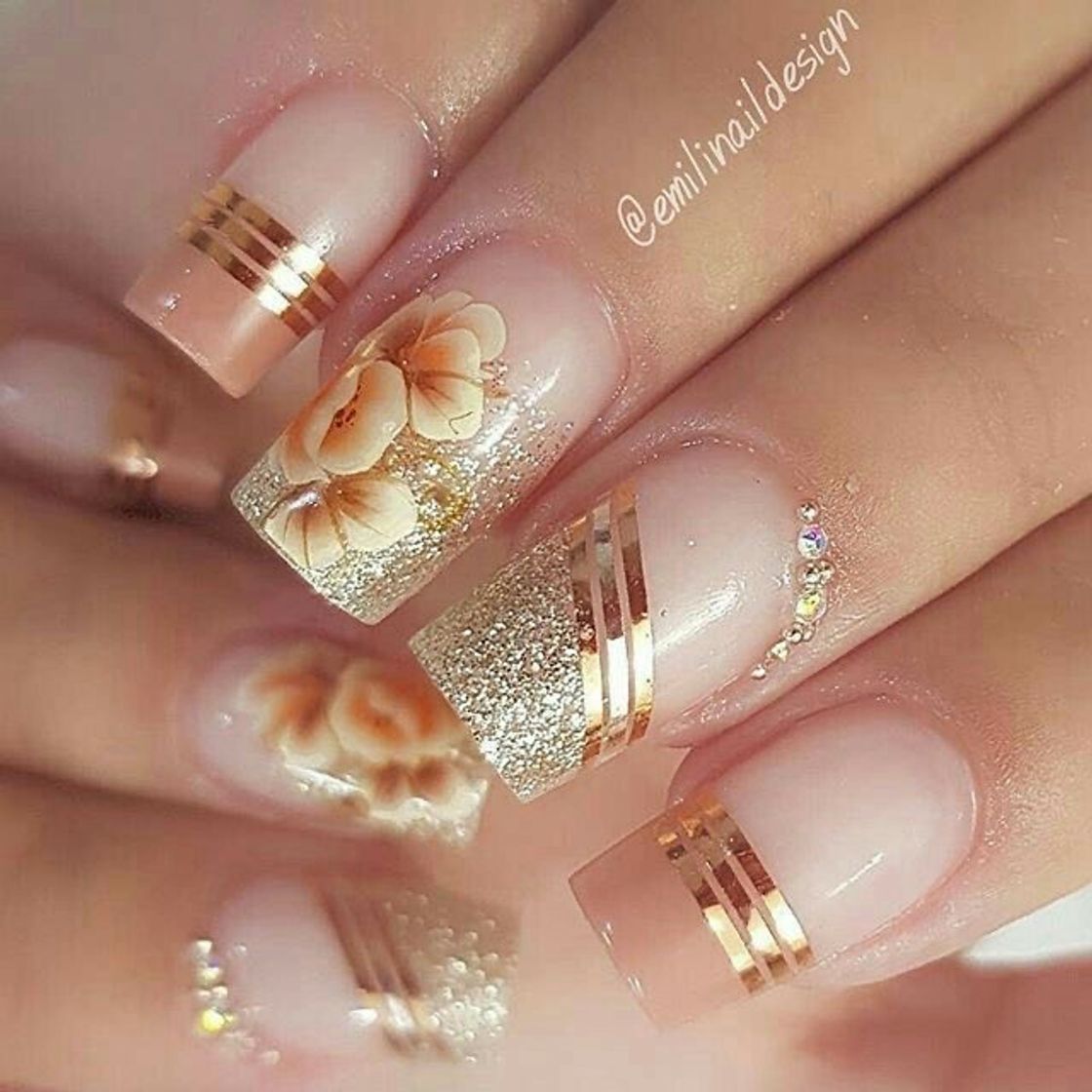 Fashion Unhas delicadas 💅