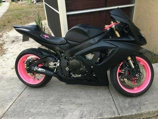 Moto preta e rosa