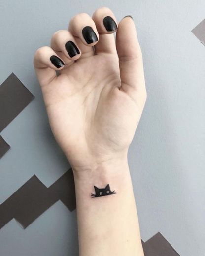 Tatto small Cat 🐈‍⬛ 