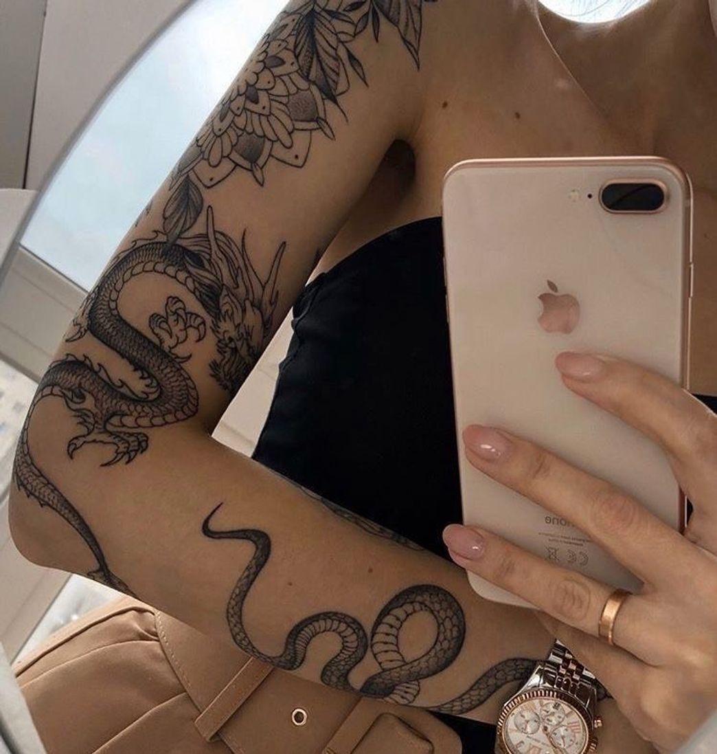 Moda Tattoo de dragão e cobra no braço🐍 