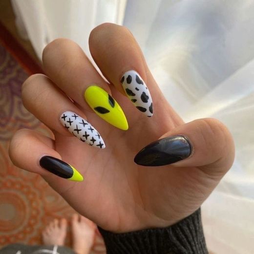 💅👽