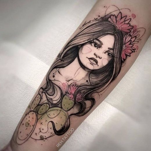 Tatuagem feminina 