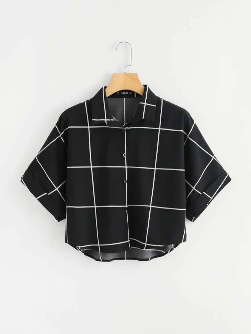 Blusa casual preto e branco - botão manta