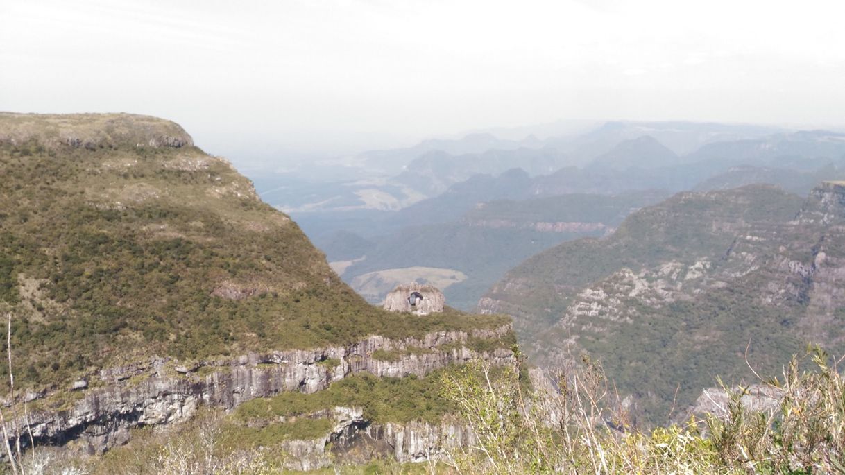 Lugar Morro da Igreja e Pedra Furada