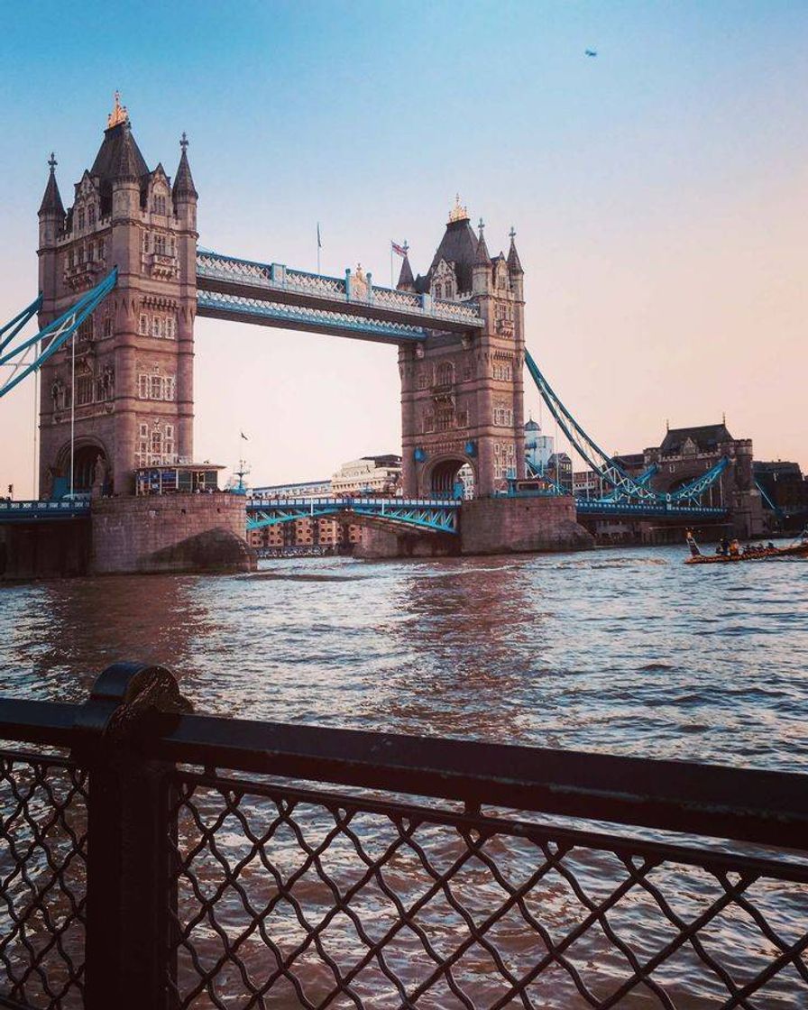 Place Tower Bridge, Londres🥀