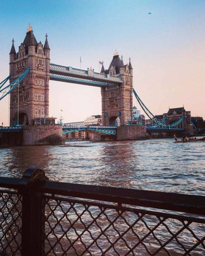 Tower Bridge, Londres🥀