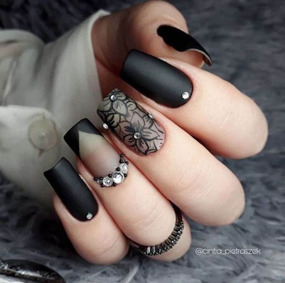 Moda Black nails 🖤✔️