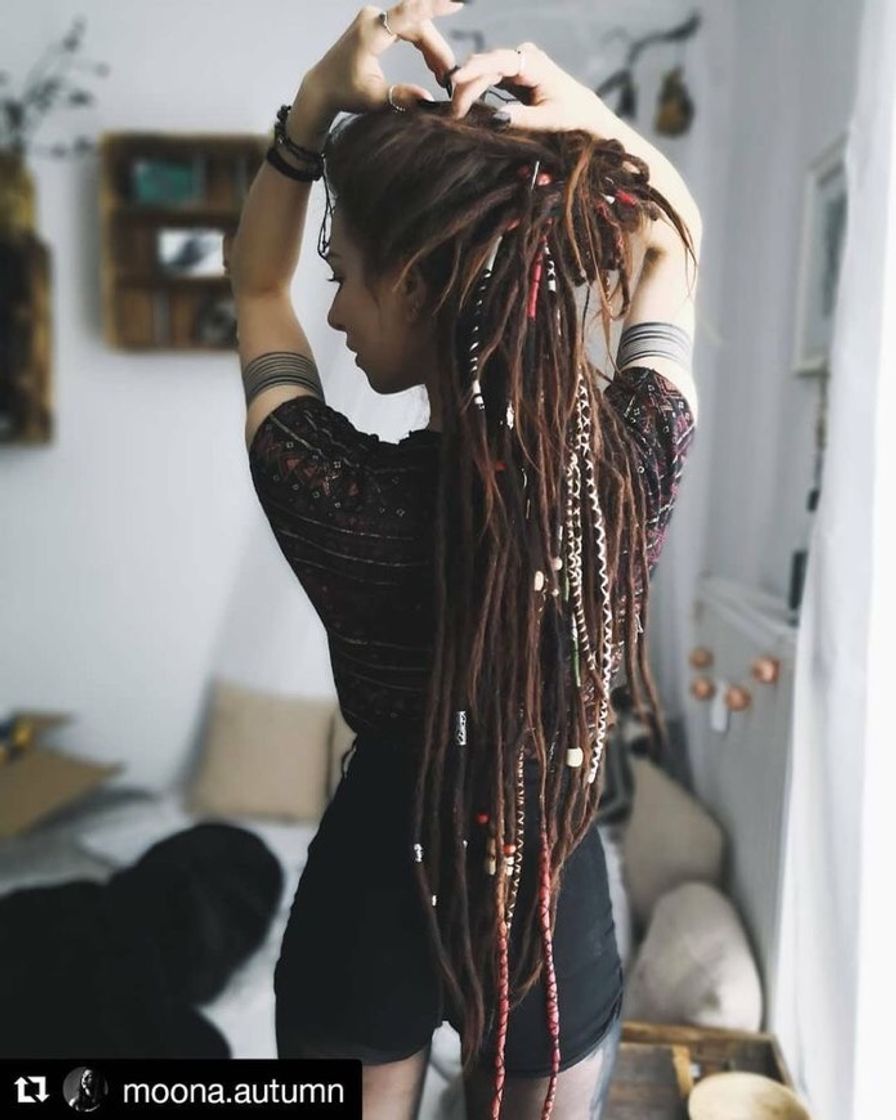 Moda cabelo com dreads 