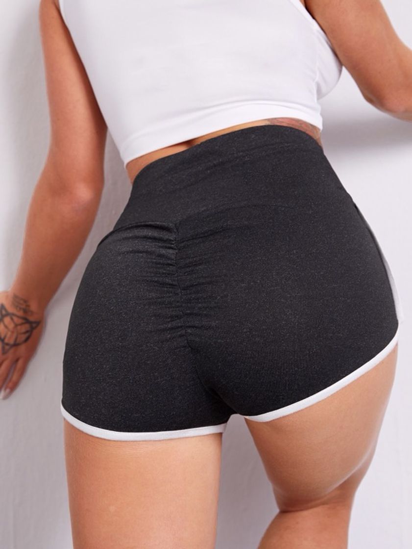 Moda short esportivo aumenta bumbum 