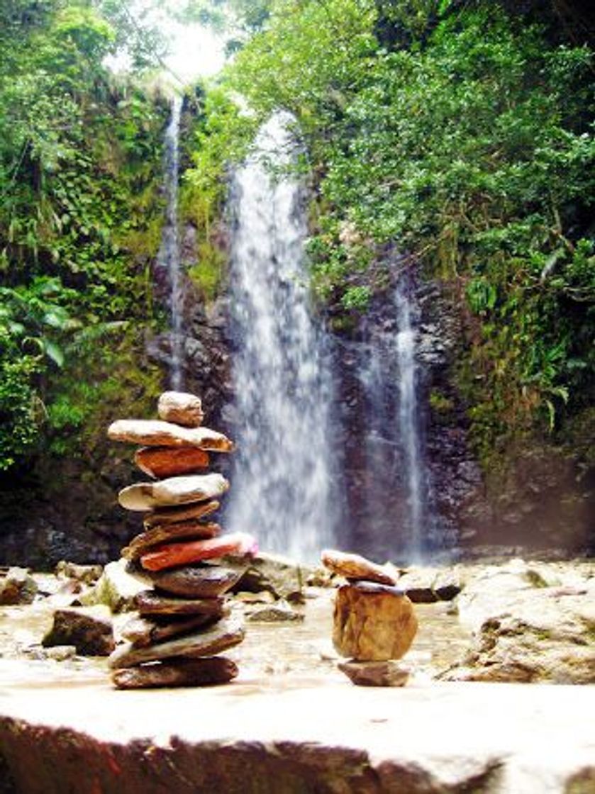 Place Tataki waterfall