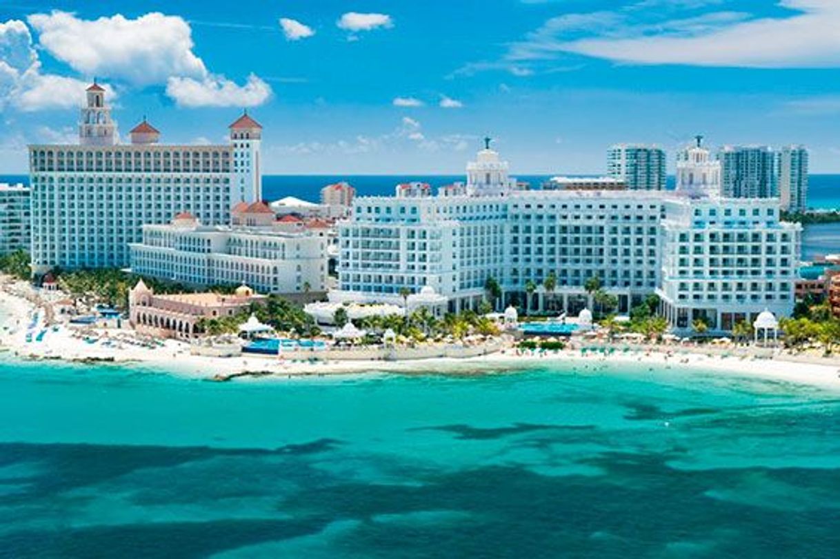 Lugar Hotel Riu Cancun