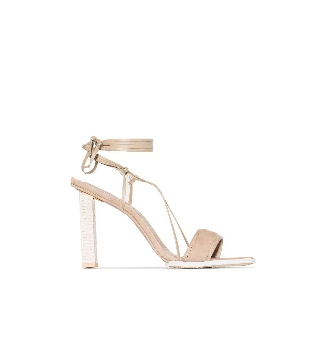Social Jacquemus    sandalias con puntera cuadrada

