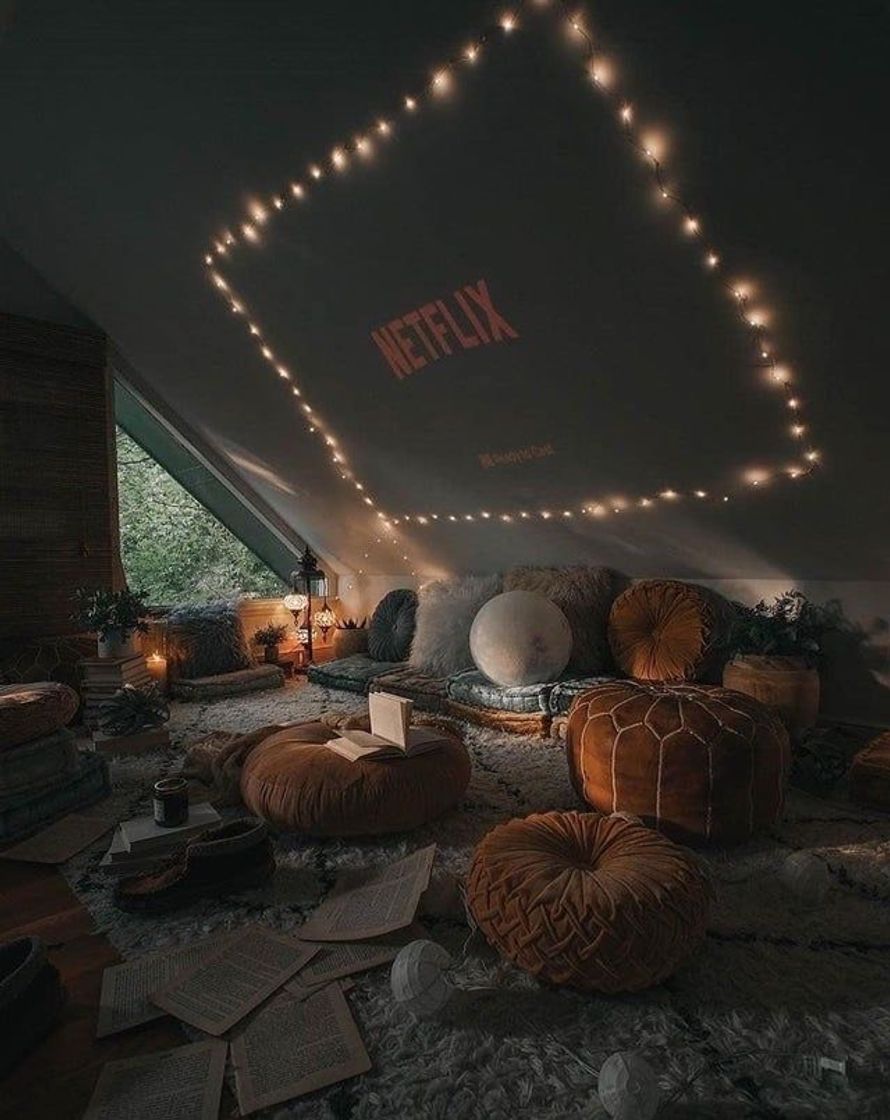 Social Cozy movie room🤤