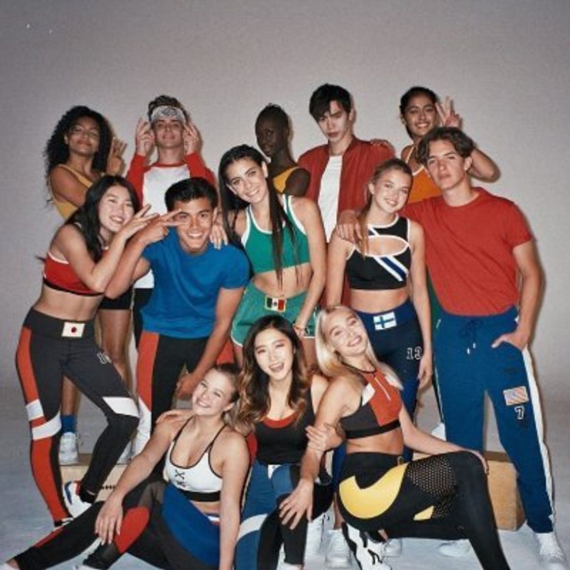 Fashion Now United - Na Na Na