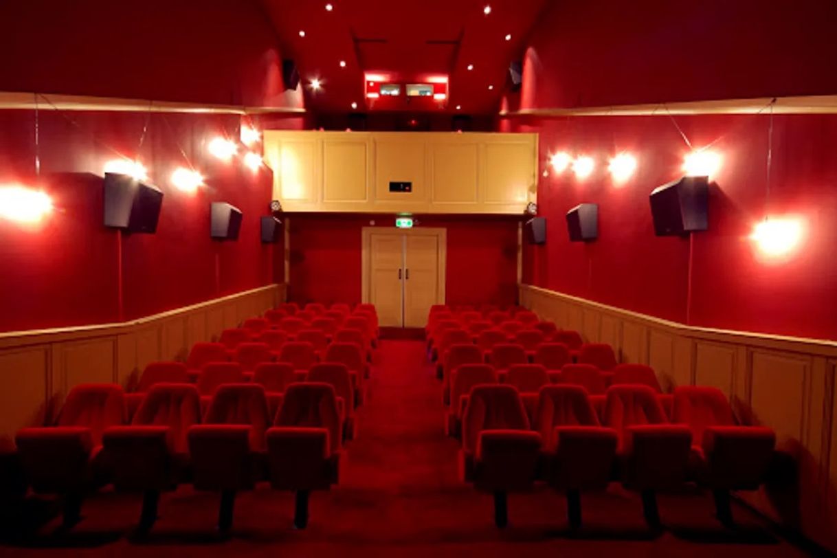 Place Filmtheater De Nw. Uitkijk BV