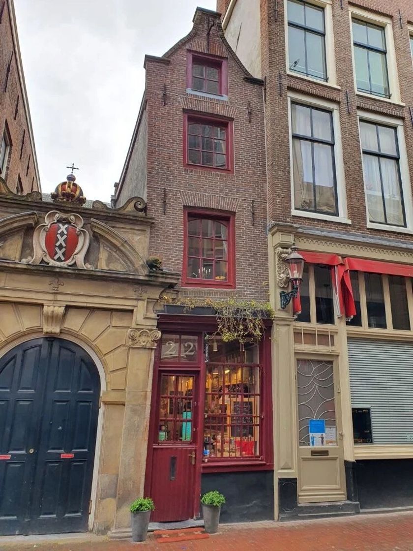 Salon de Thé (The Smallest House in Amsterdam)