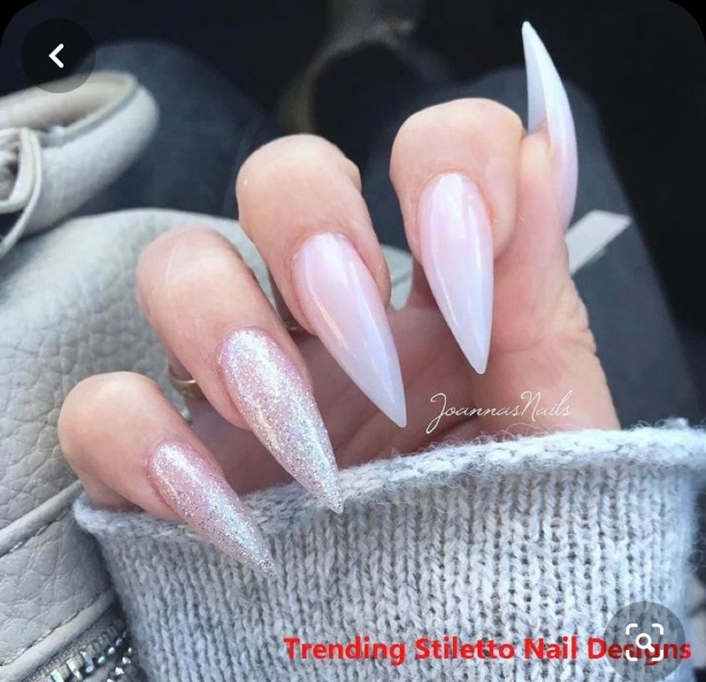 Moda Unhas stiletto 