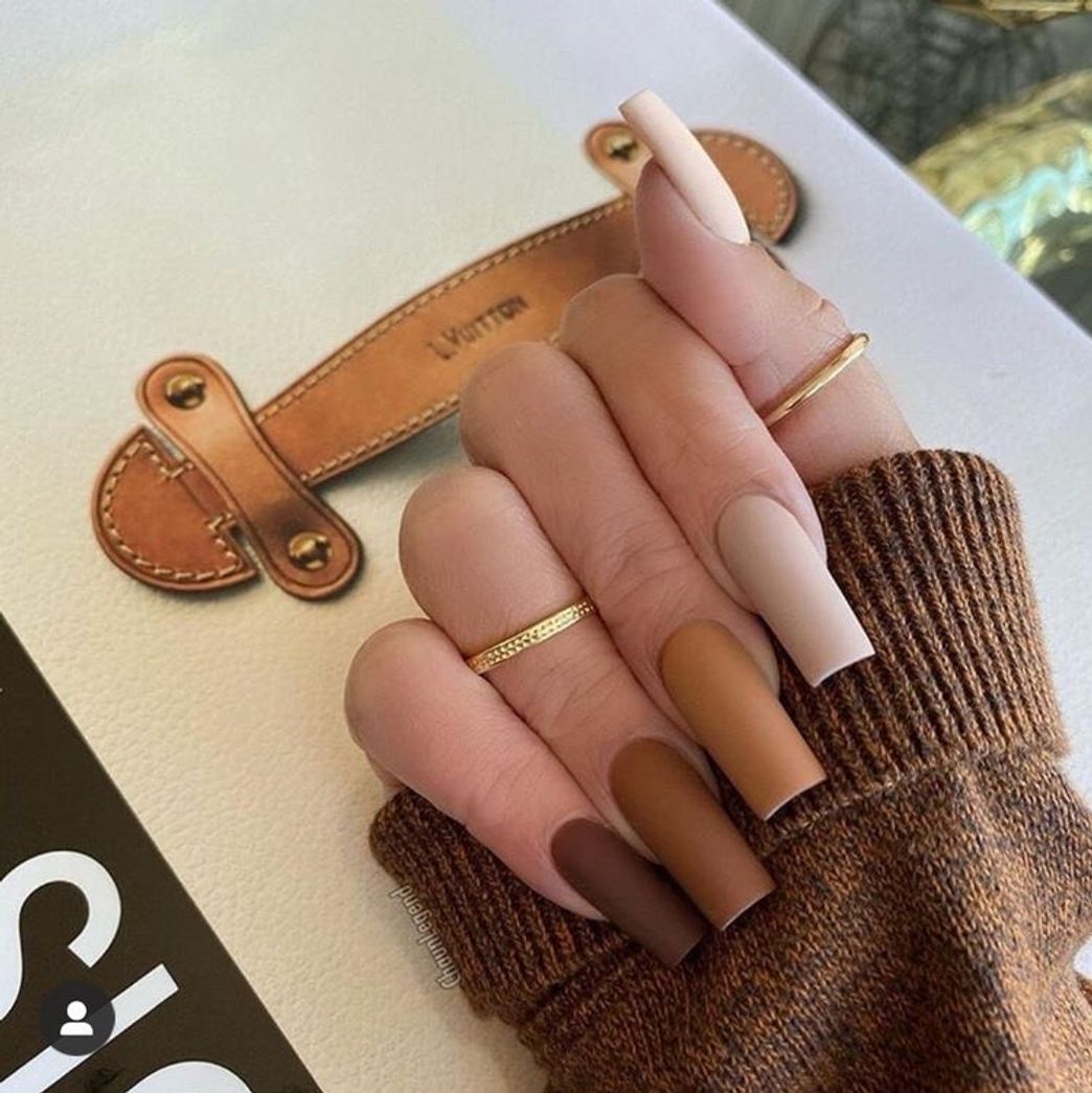 Social Nails 